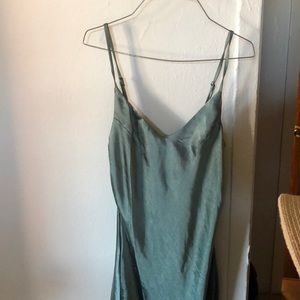 Oak and Fort satin dress